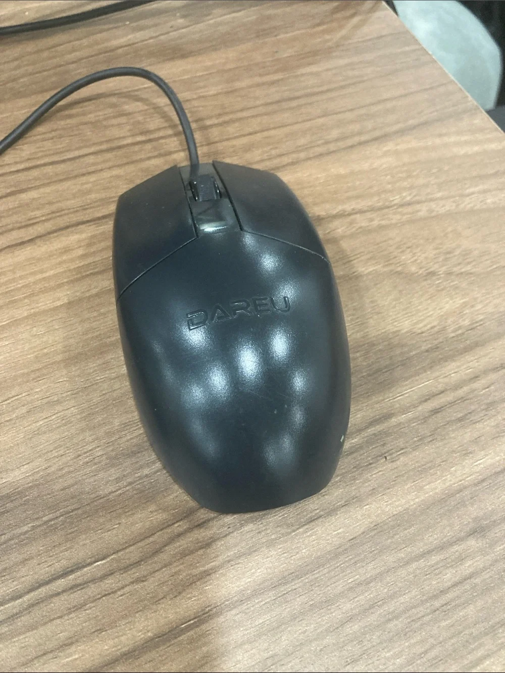 Black Wired Mouse - Sleek Ergonomic Design